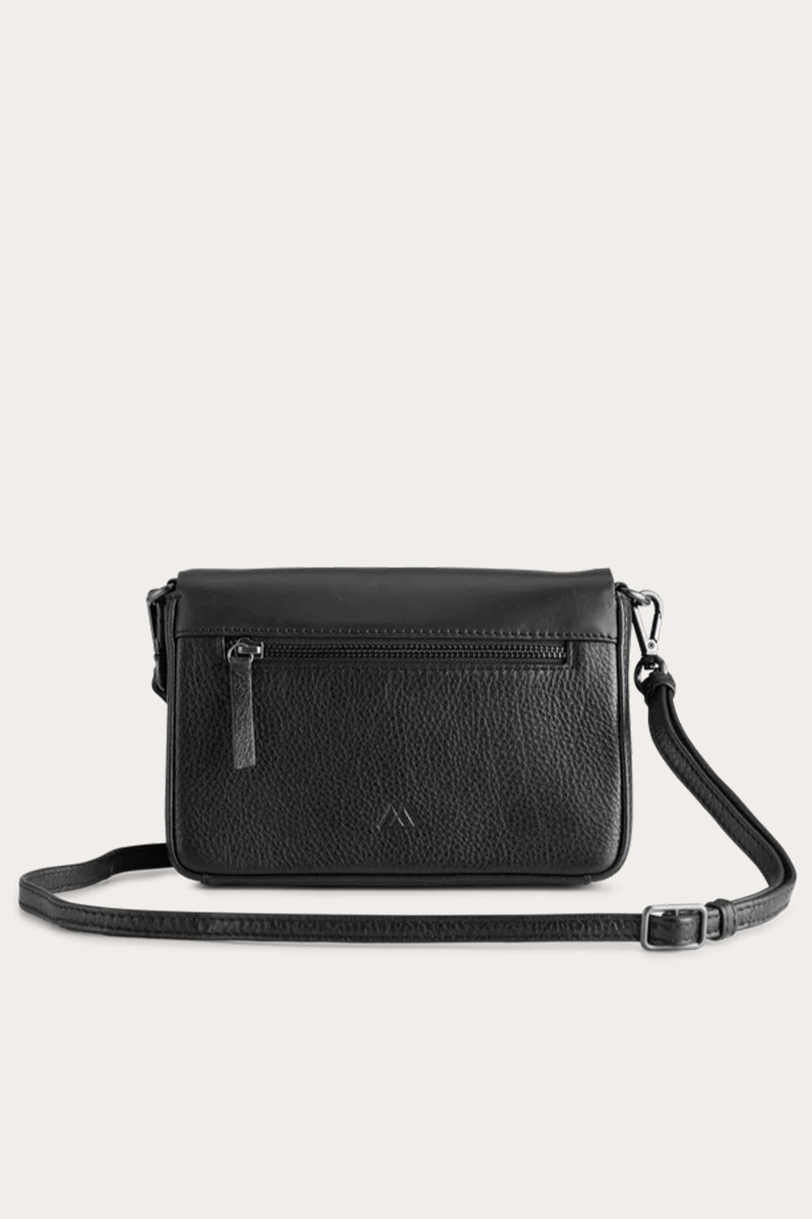 markberg-vanya-mbg-crossbody-bag-grain-black