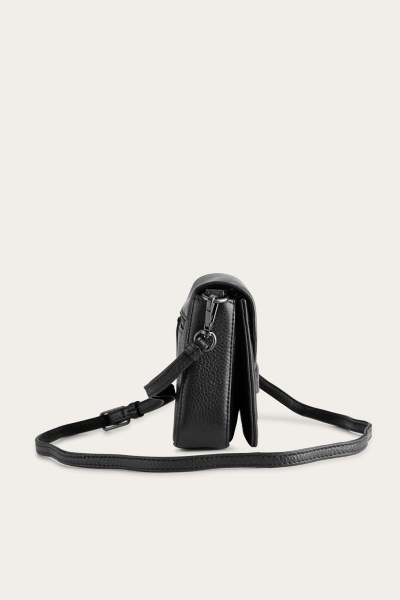 markberg-vanya-mbg-crossbody-bag-grain-black