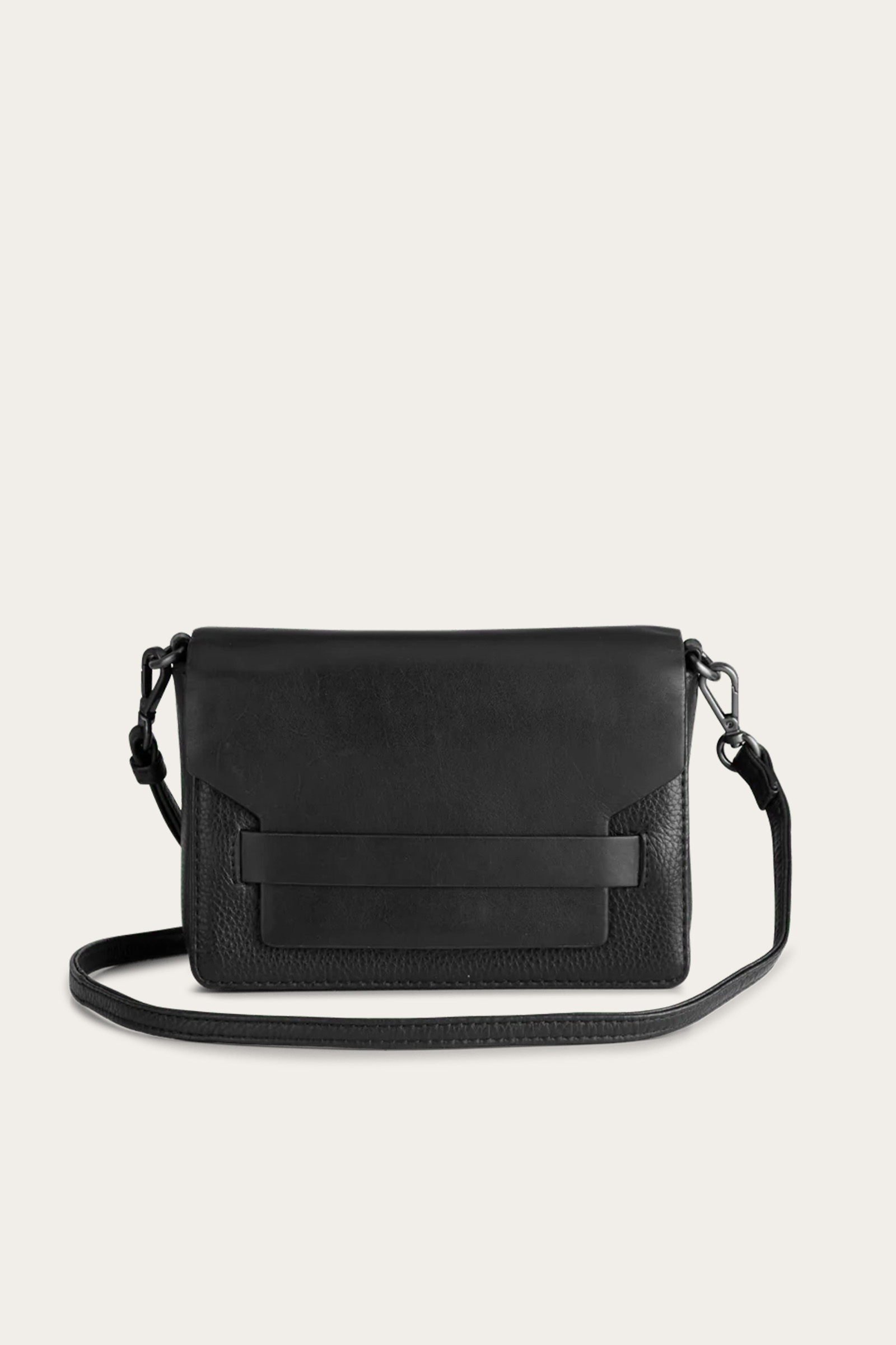 markberg-vanya-mbg-crossbody-bag-grain-black