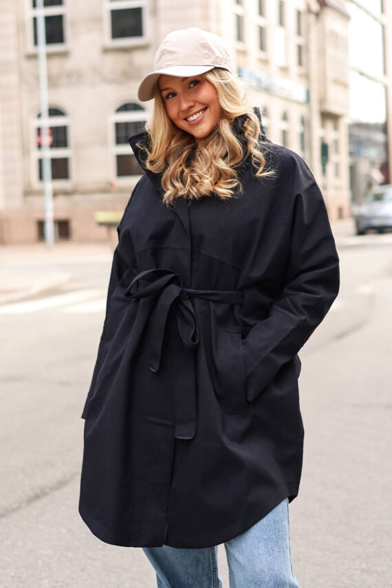 Bris Poncho New Black