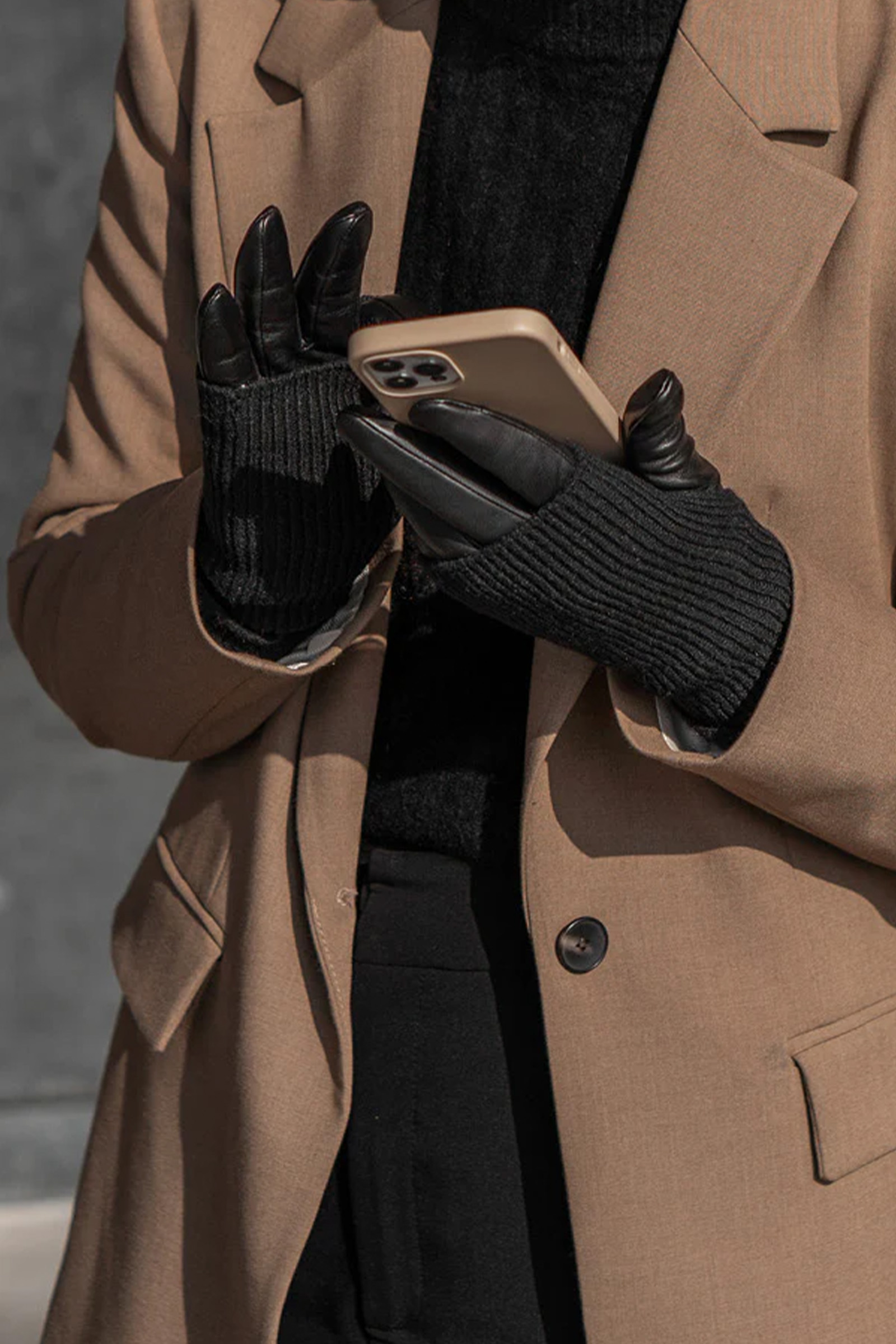 markberg-helly-glove-black