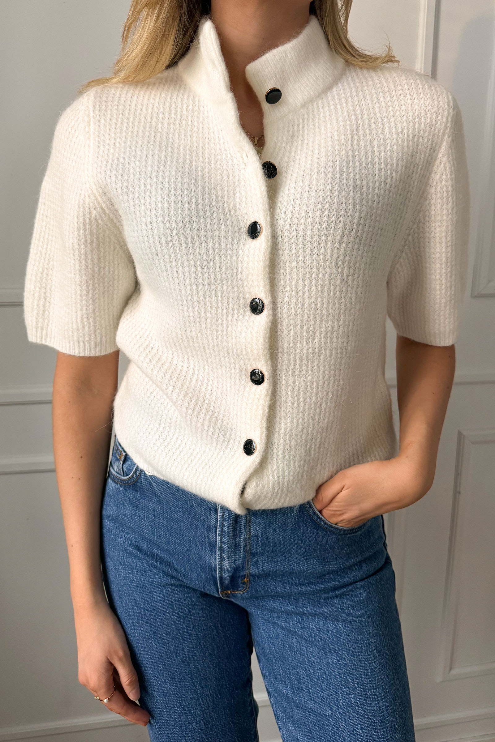 ALZ-T957 IVORY&BLACK TRIM CARDIGAN