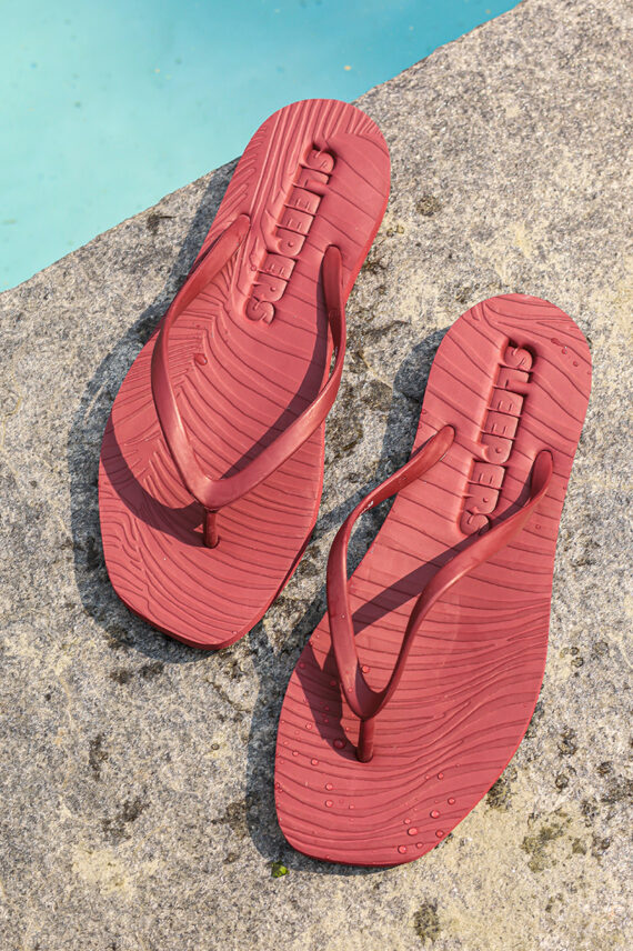 Tapered Burgunder Flip Flop
