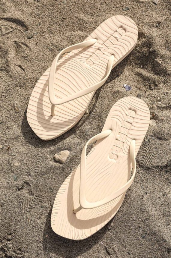 Tapered Eggnog Flip Flop
