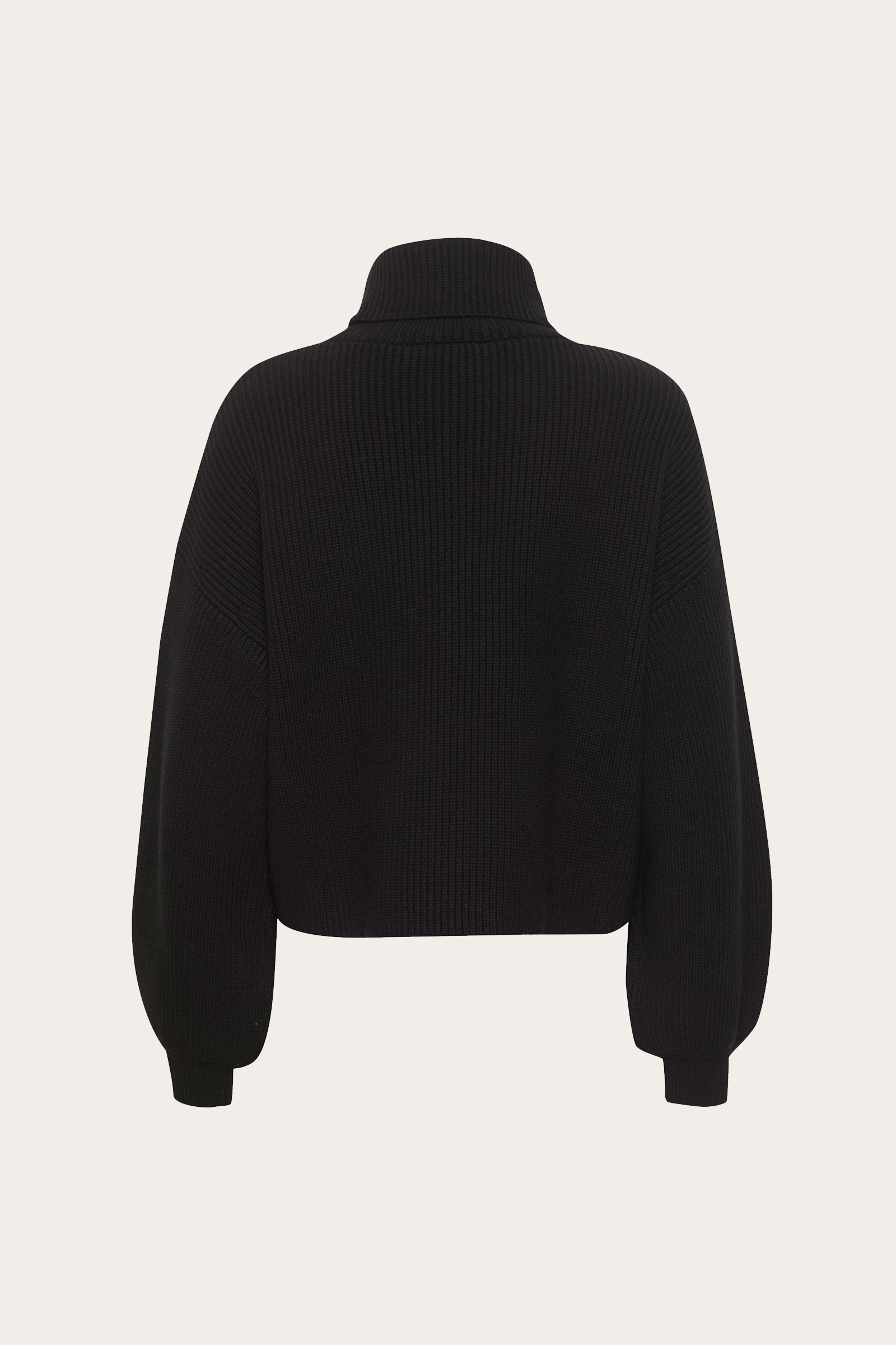 gestuz-meba-gz-short-pullover-black