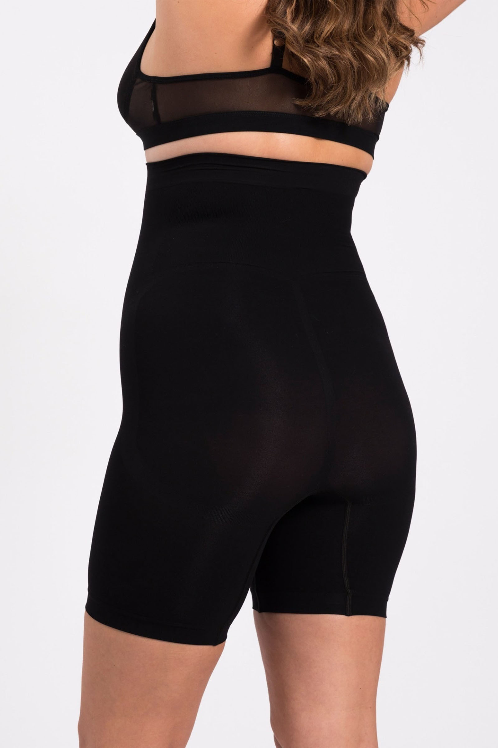 lykkeland-atelier-alturra-highwaist-shaping-shorts-black