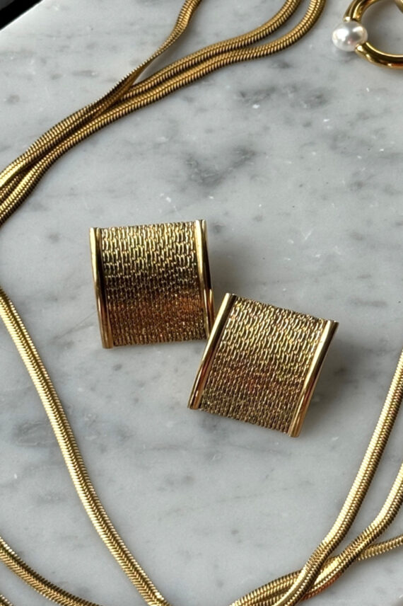 edblad-lumi-studs-maxi-gold