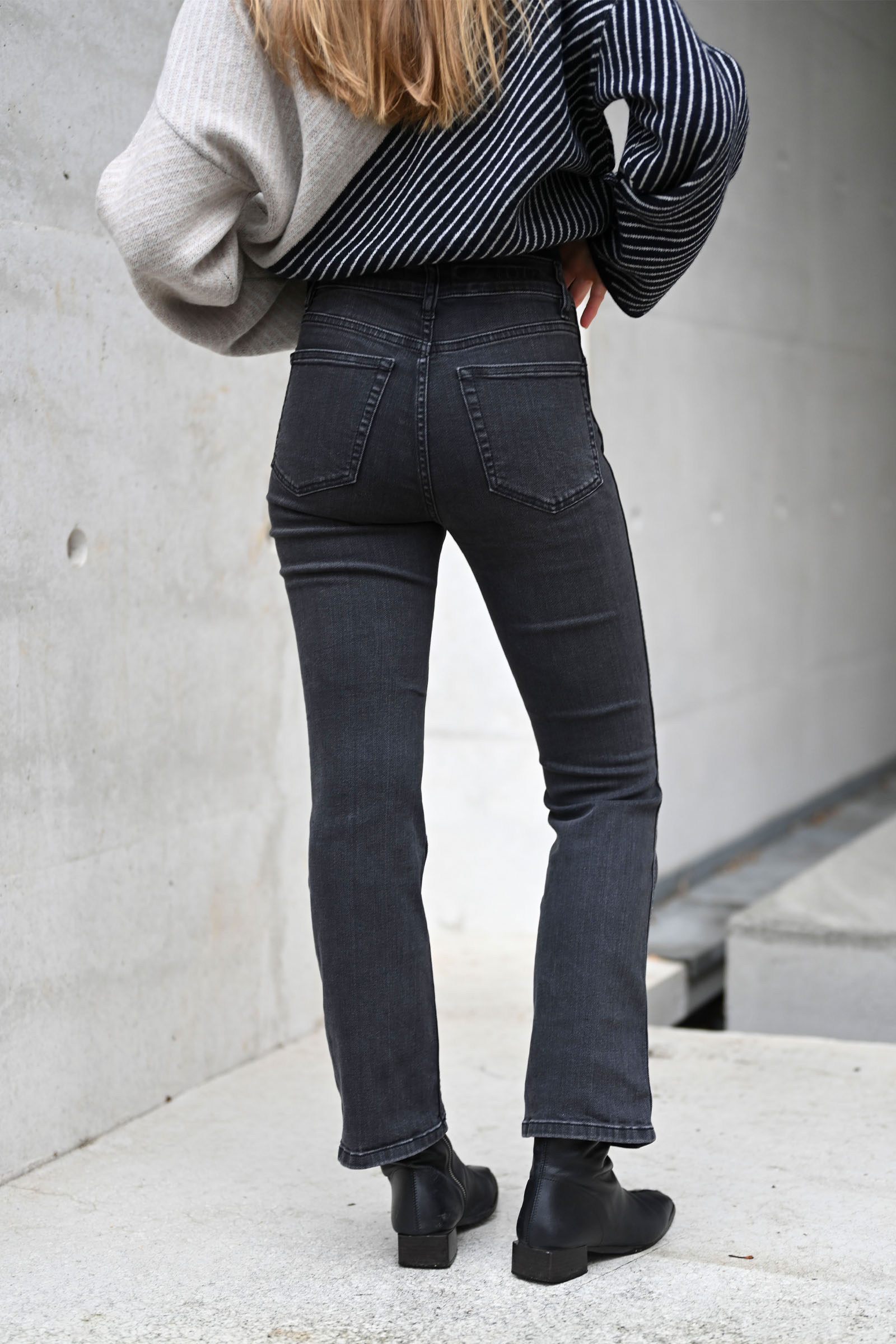 Emilinda GZ 7/8 Flared Jeans Noos Washed Grey - Bilde 4
