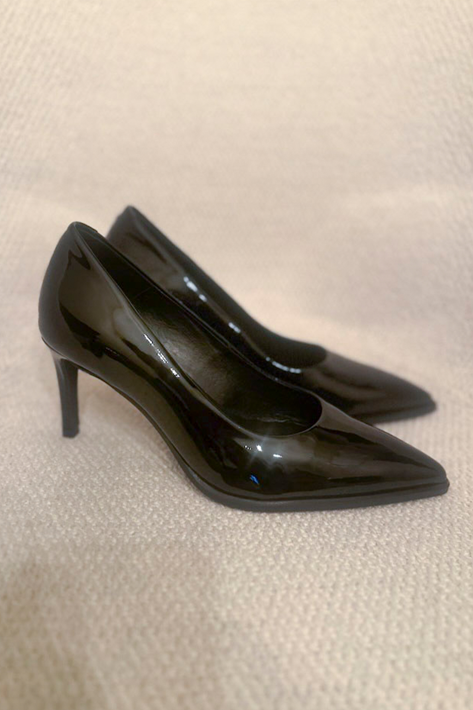 pavement kamilla mirror black
