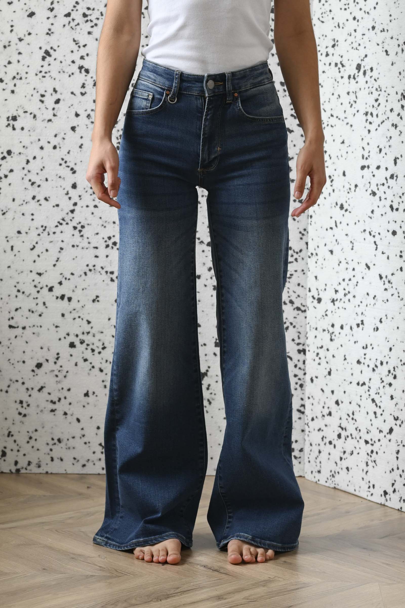 Eva Wide Iris Denim Indigo
