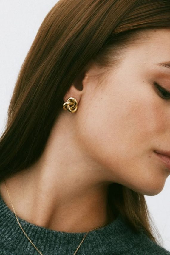 Infinity Knot Studs Large Gold