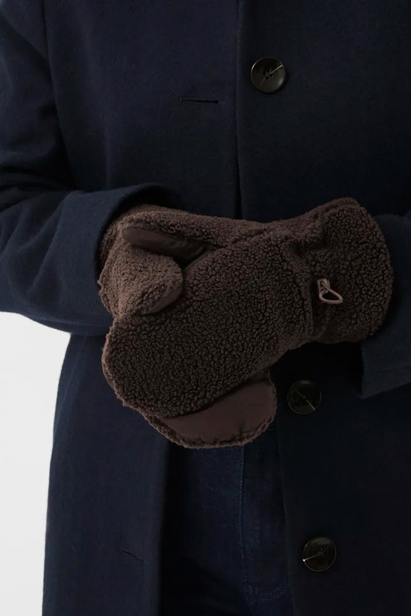 Saisa PW Glove Molé
