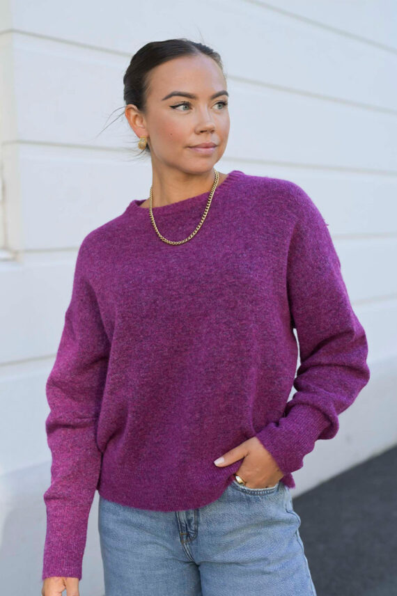 Silja O-Neck Purple