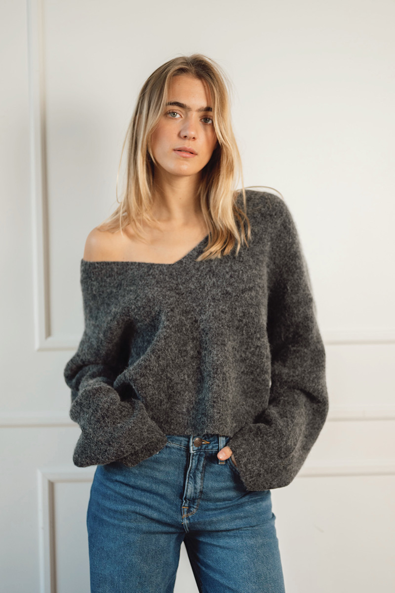 AlphaGZ V-neck Charcoal - Bilde 4