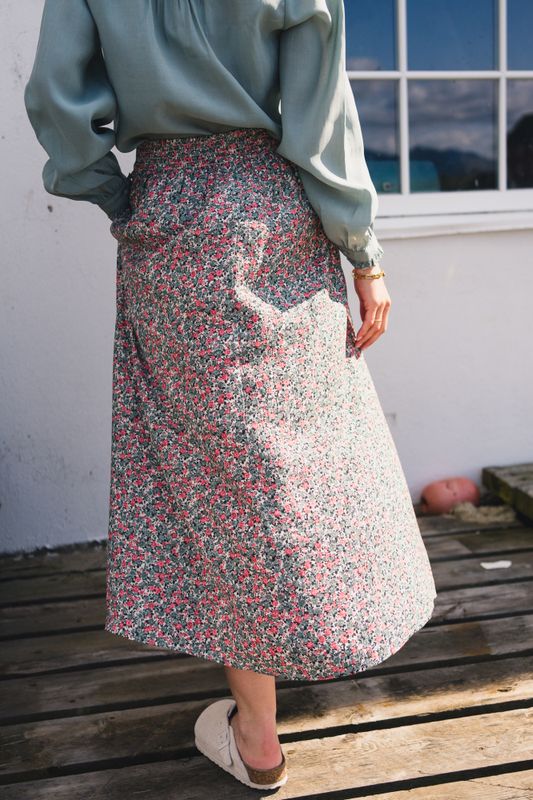Astrid HW Skirt Green Flower - Bilde 2