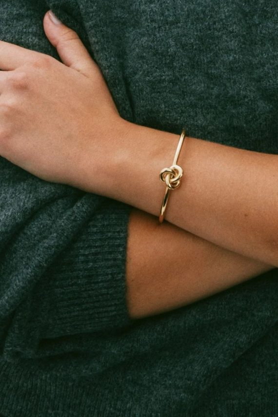 Infinity Knot Bangle Gold