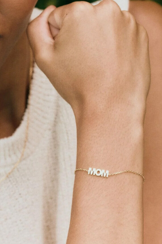 Mom Bracelet Gold
