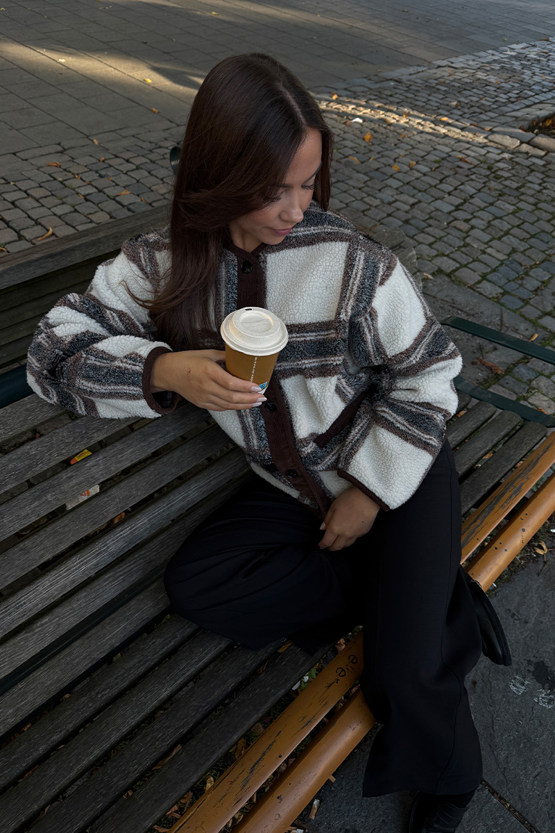 YsabellPW Brown Check