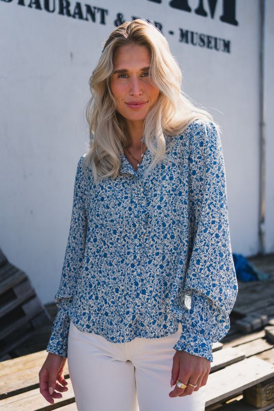 Astrid Shirt Quiet Harbor Flower