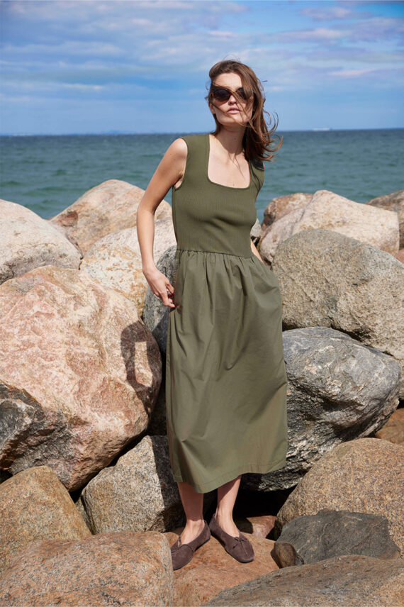 SLSimone Phoebe Dress Grape Leaf
