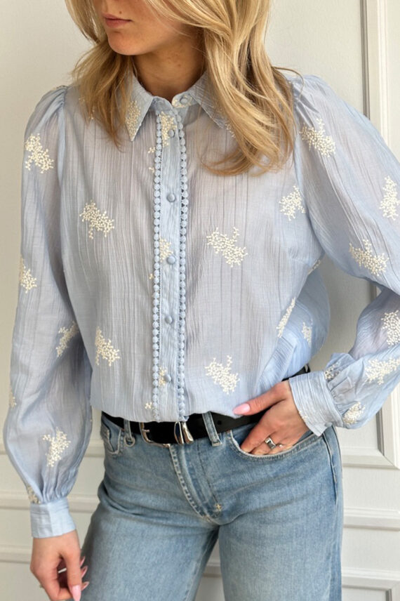 Ameliacc Emb Shirt Pale Blue
