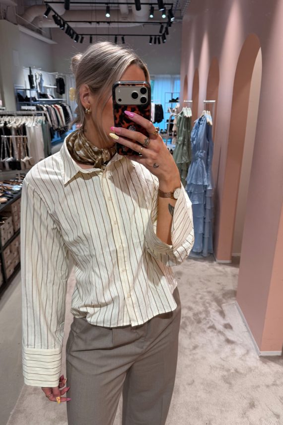 Rosa Solid Shirt Sand