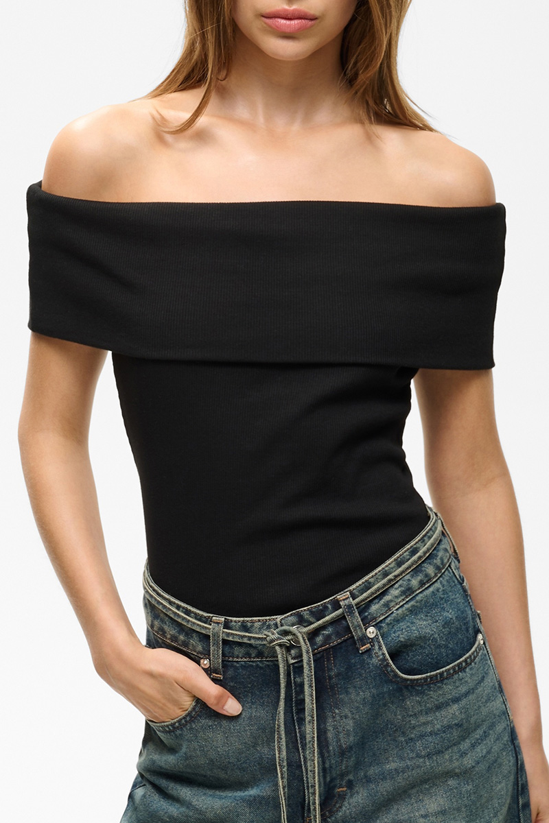 GZDrew Off Shoulder Top Black