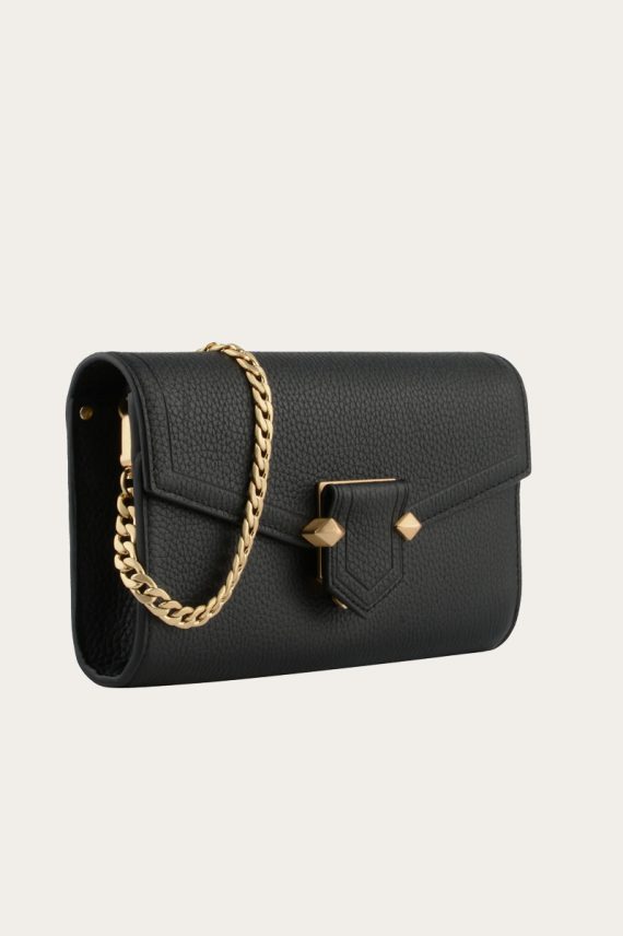 Serves Clutch Noir