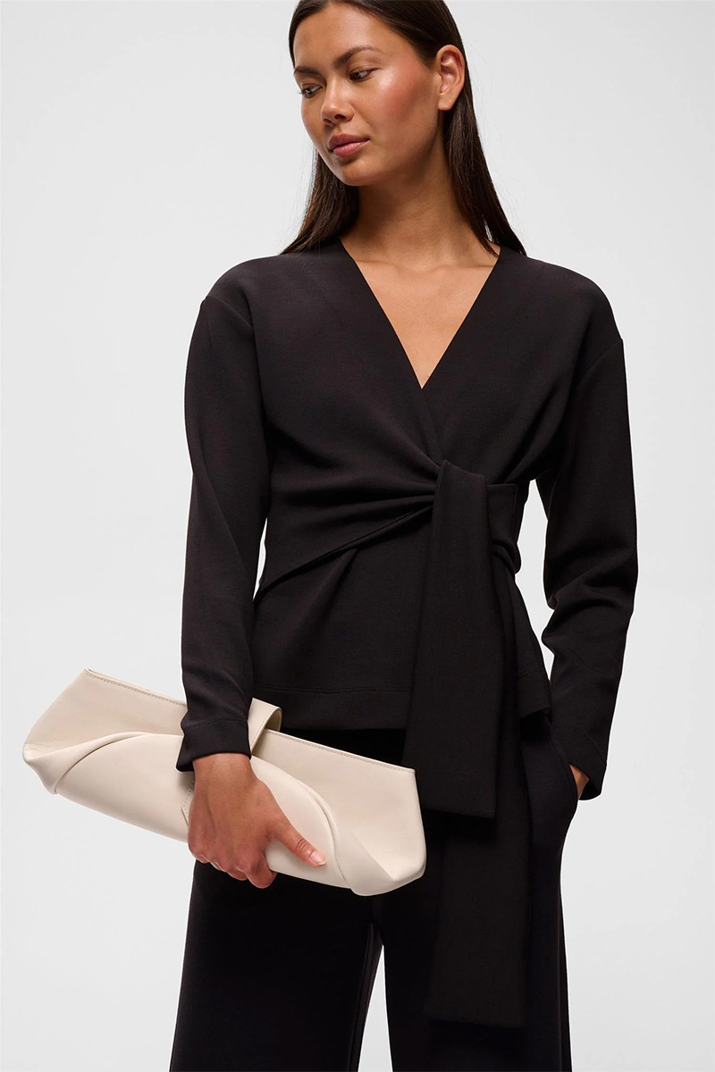 AggieIW Vincent Knot Blouse Black - Bilde 3
