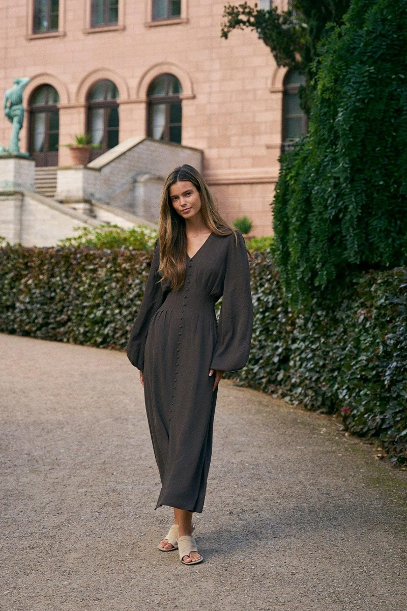 Annelie Solid Crepe Dress Dark Brown