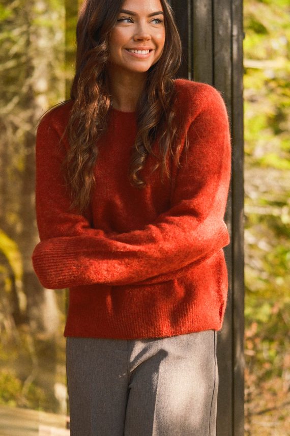 Alicia Crimson Red