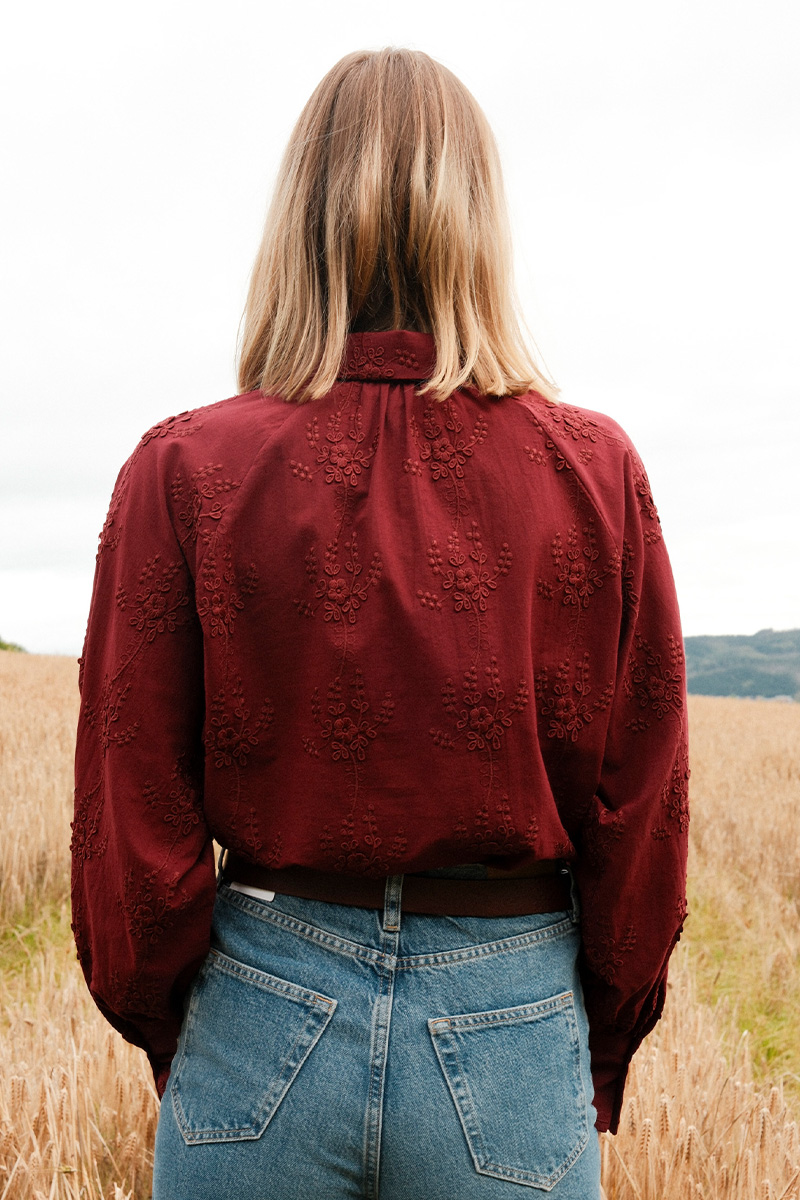 Camilla Top EMB Choco Truffle - Bilde 6